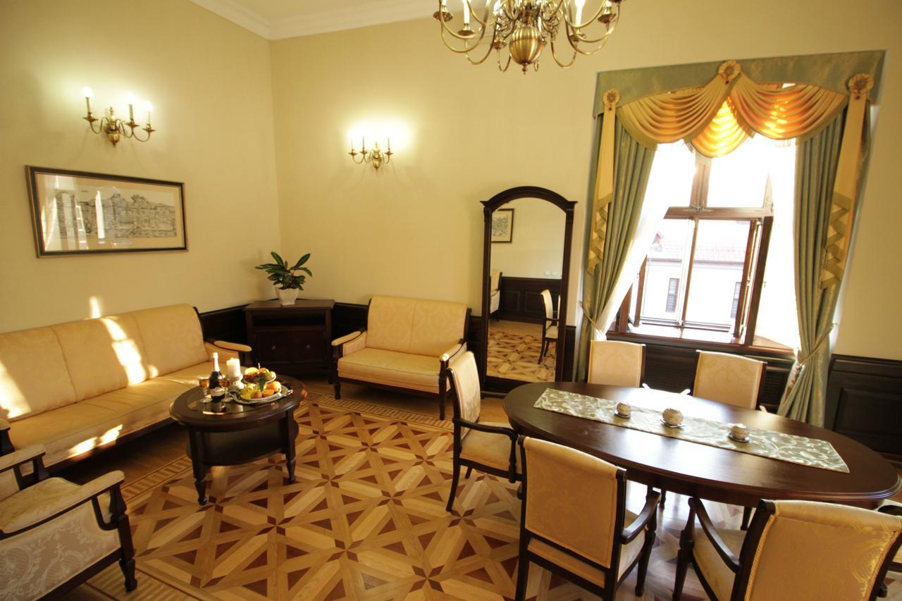 Palace Hotel Nyasvizh Extérieur photo
