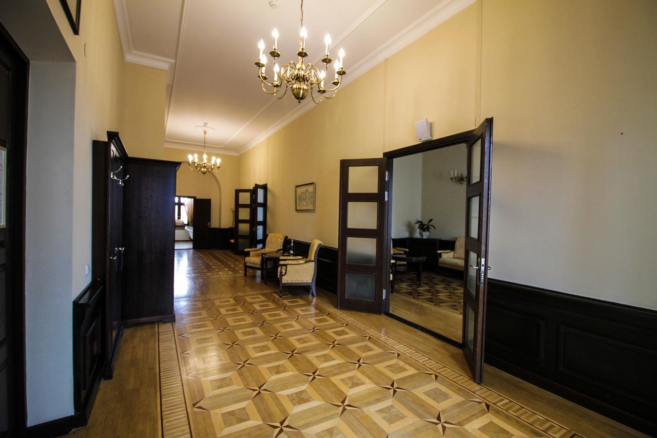Palace Hotel Nyasvizh Extérieur photo