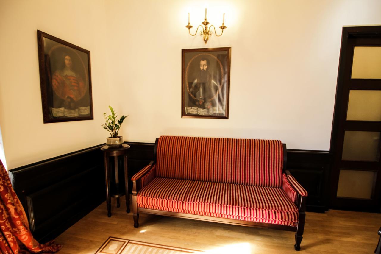 Palace Hotel Nyasvizh Extérieur photo
