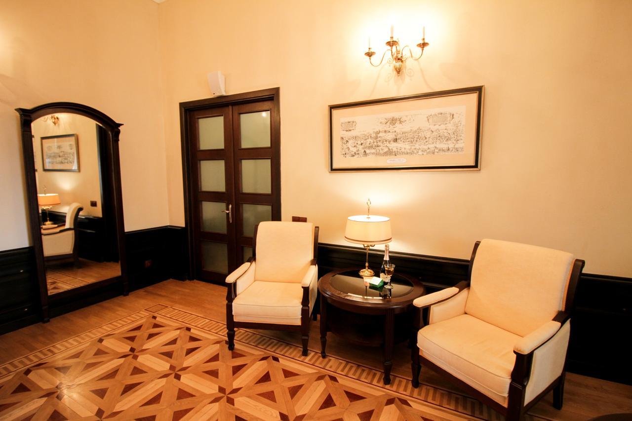 Palace Hotel Nyasvizh Extérieur photo